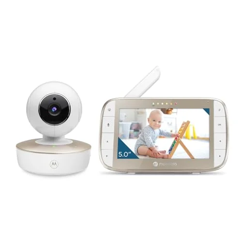 Motorola Nursery VM50G Video Baby Monitor 5 Zoll Farbdisplay Elterneinheit Wiegenlieder Zwei Wege Kommunikation hochempfindliches Mikrofon, Neigung und digitaler Zoom Nachtsicht, Weiß/Gold 5055374713792