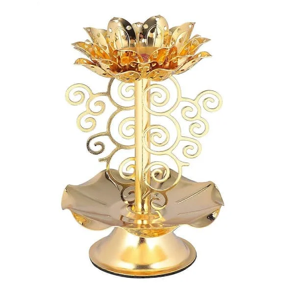 1 st 4,5 tums ljushållare med lotusblomssnideri, ljusstake i gyllene legering, buddhistisk ljushållare för tempel, vardagsrum, hem NMFZ081846